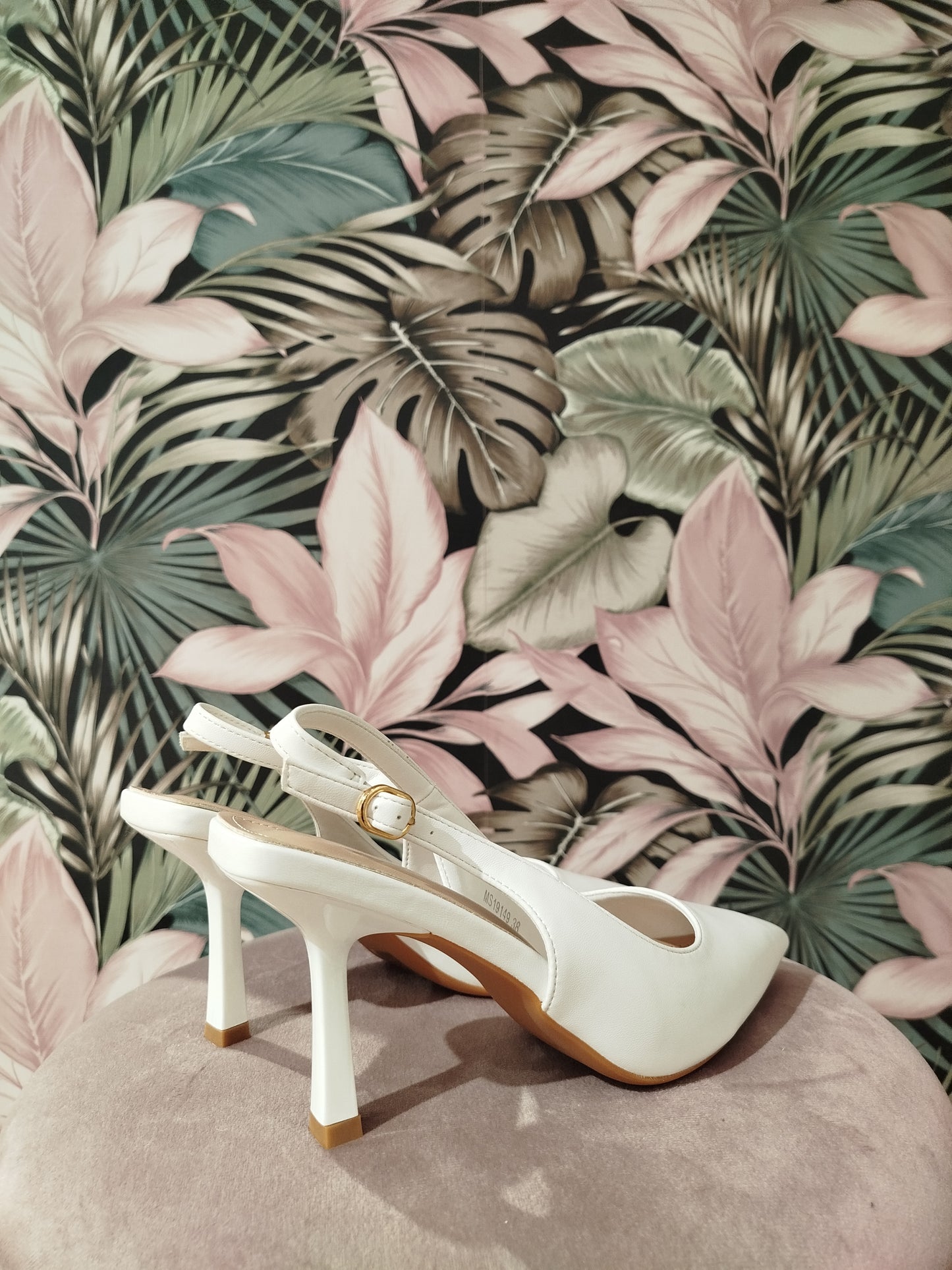 Slingback MIA