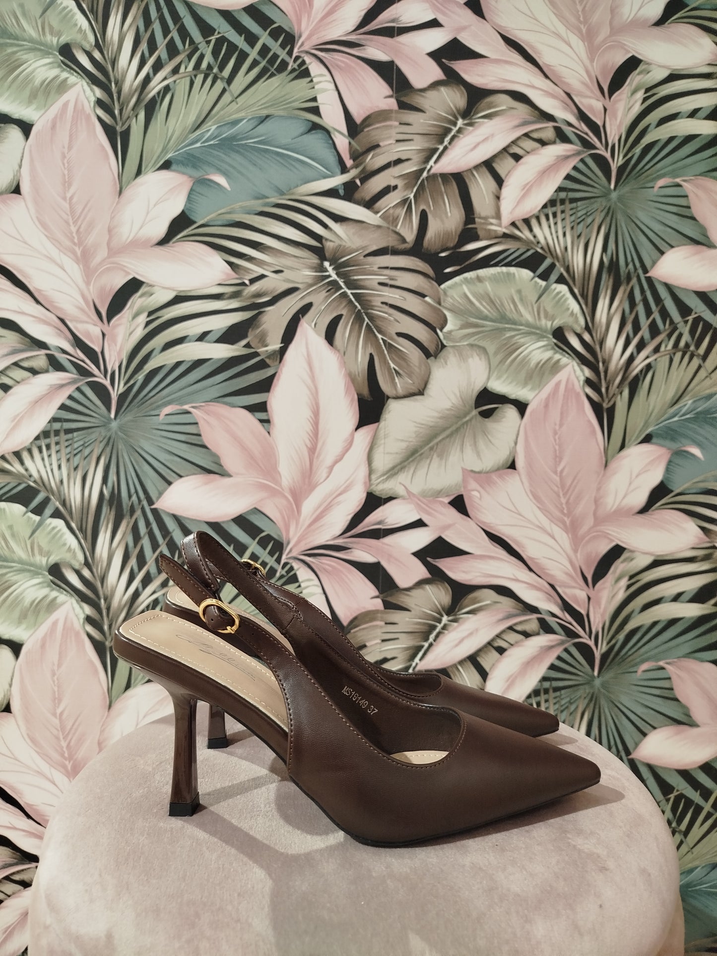 Slingback MIA